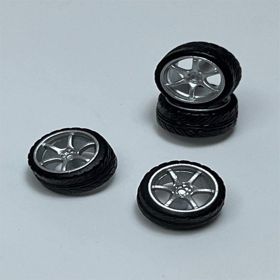 image 1 of BNDS Custom Wheel Parts Wheel and Tyre Set Silver 1:64 MOT Hobby BC26404SSR