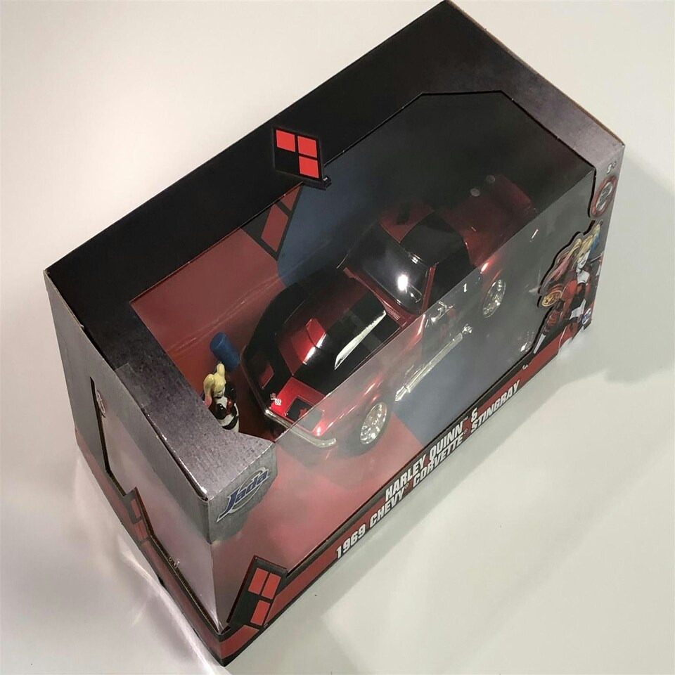 image 1 of Harley Quinn 1969 Chevrolet Corvette Stingray with Figure 1:24 Scale Jada 31196