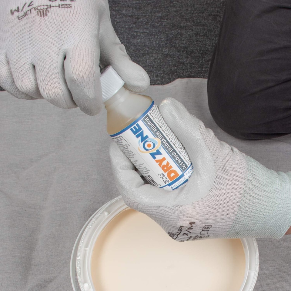 image 1 of 2 x Dryzone Anti-Mould Additive 100ml Concentrate to Make 10L of Emulsion, Vinyl, Silk or Matt Paint