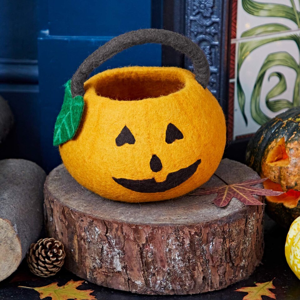 image 1 of Felt Trick Or Treat Halloween Pumpkin Basket