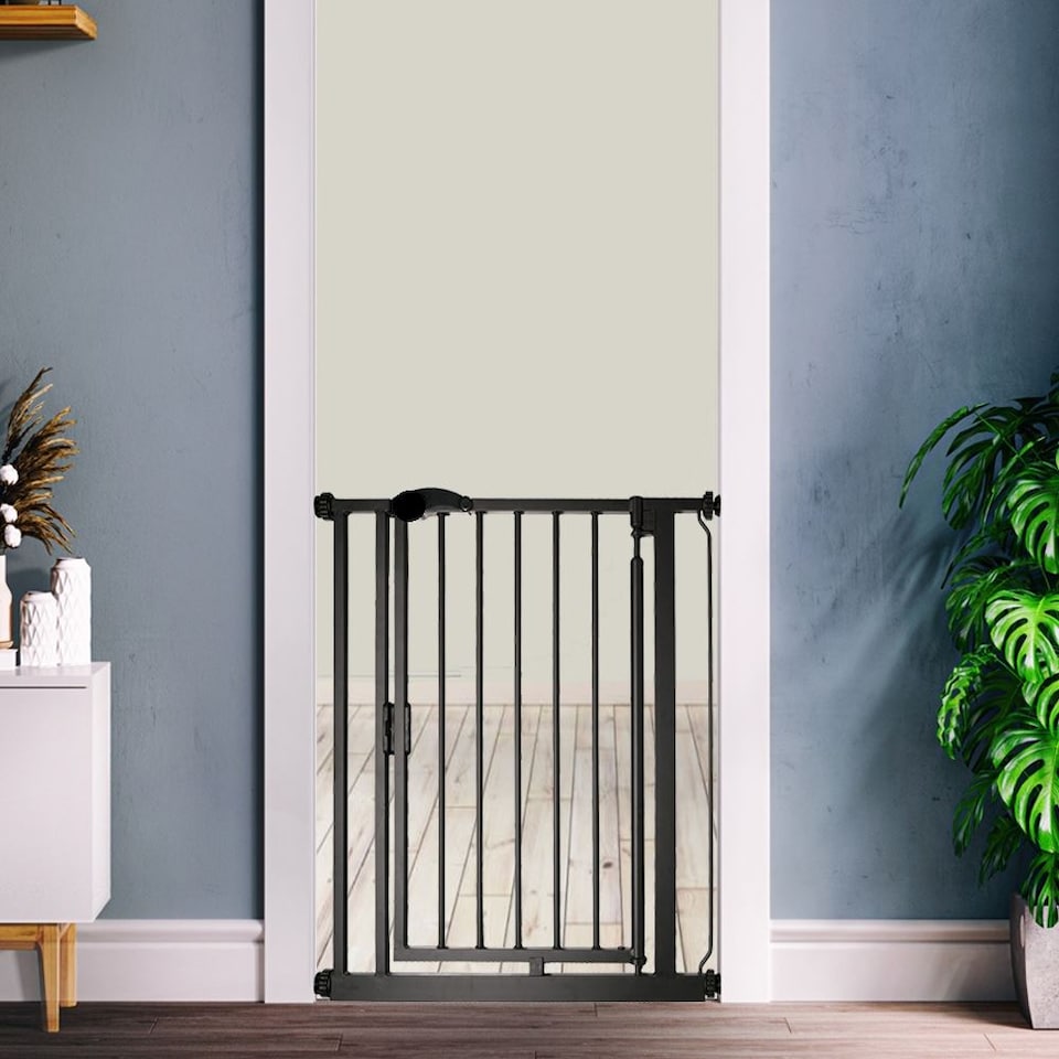image 1 of Bettacare Auto Close Stair Gate, 132.6cm - 139.6cm, Matt Black, Pressure Fit Safety Gate, Baby Gate | Black