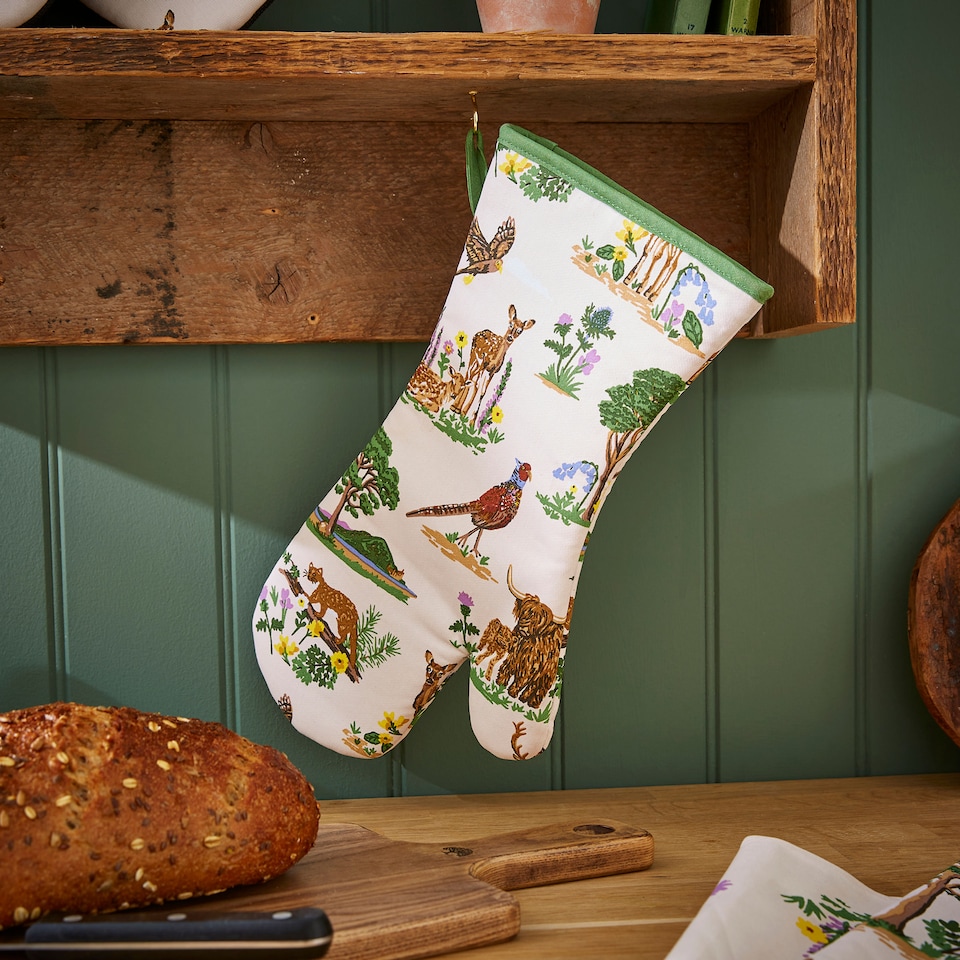 image 1 of Ulster Weavers Thistlewood Gauntlet Oven Glove Green