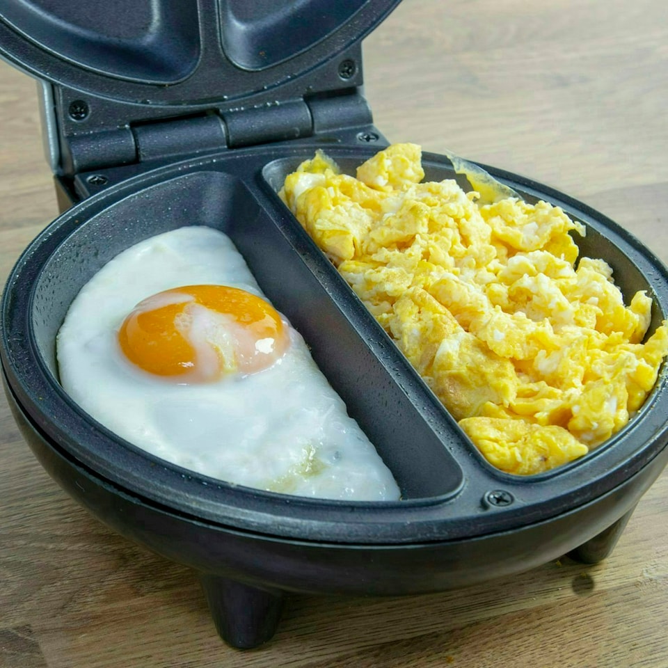 image 1 of Quest Electric Dual Omelette Maker