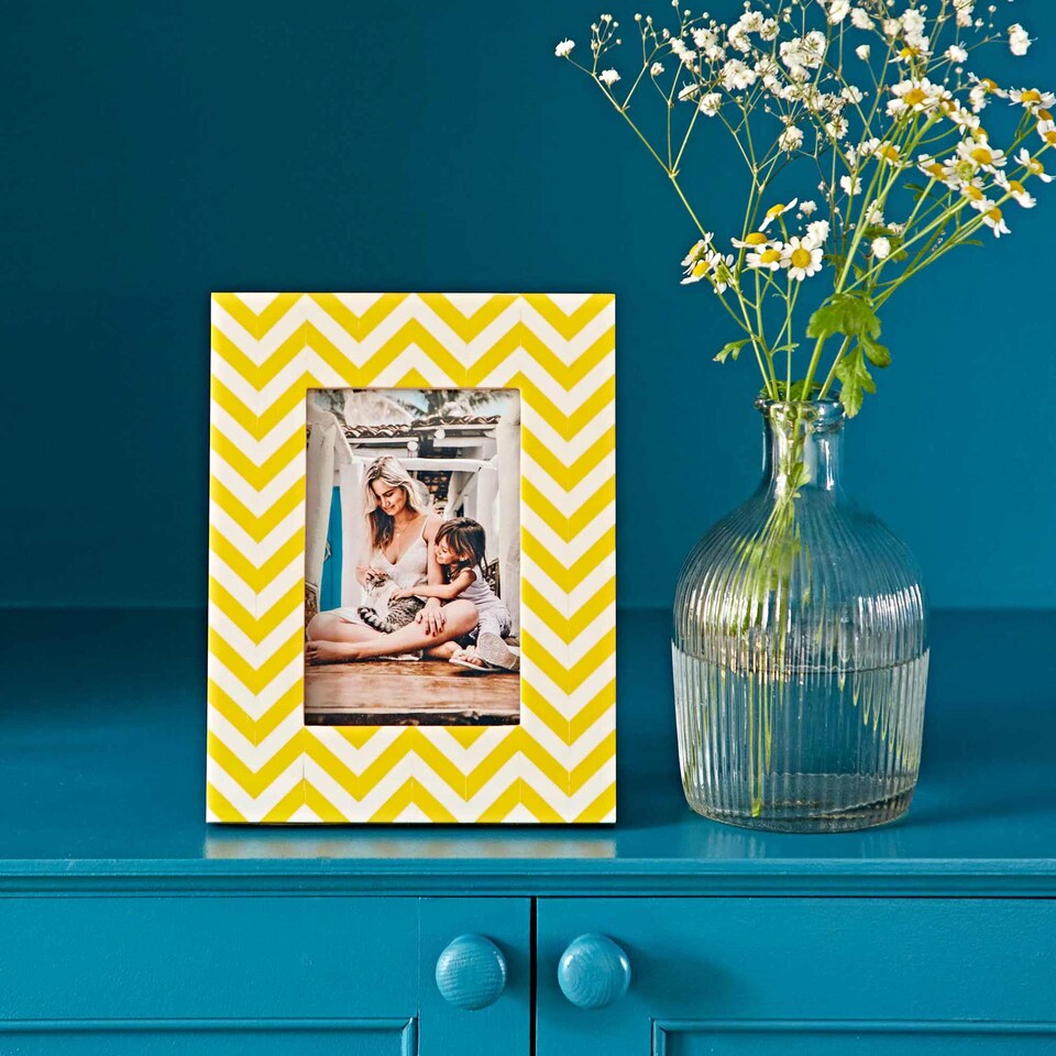 image 1 of Asin Yellow Chevron Patterned Photo Frame