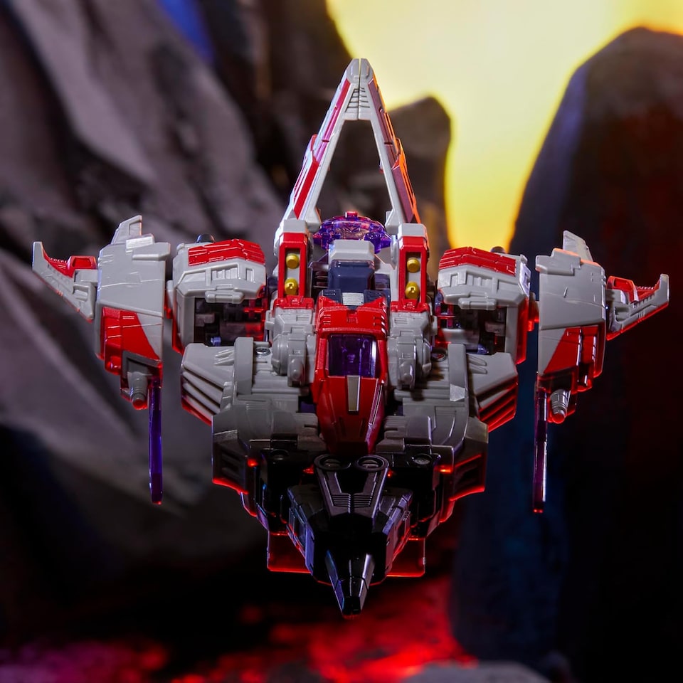 image 1 of TRANSFORMERS LEGACY UNITED VOYAGER CLASS CYBERTRON UNIVERSE STARSCREAM