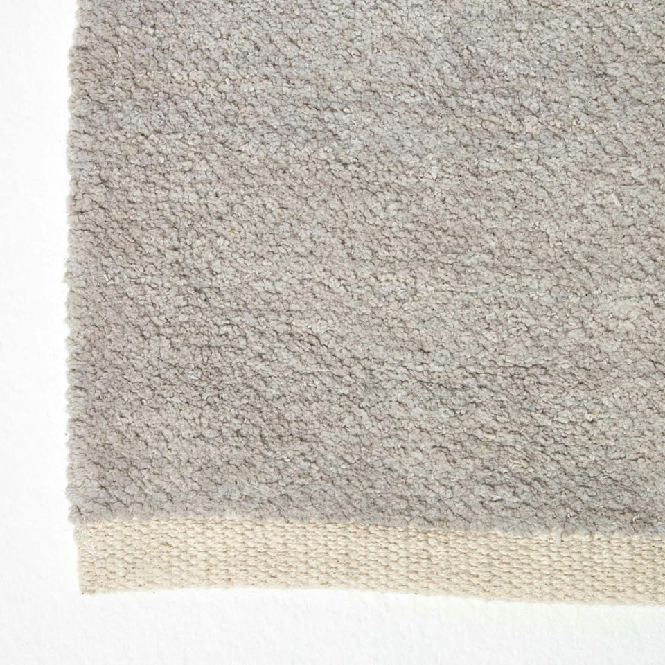 image 1 of Homescapes Light Grey 100% Cotton Plain Chenille Rug with Natural Trim - 90 x 150 cm Grey | 90 x 150 cm