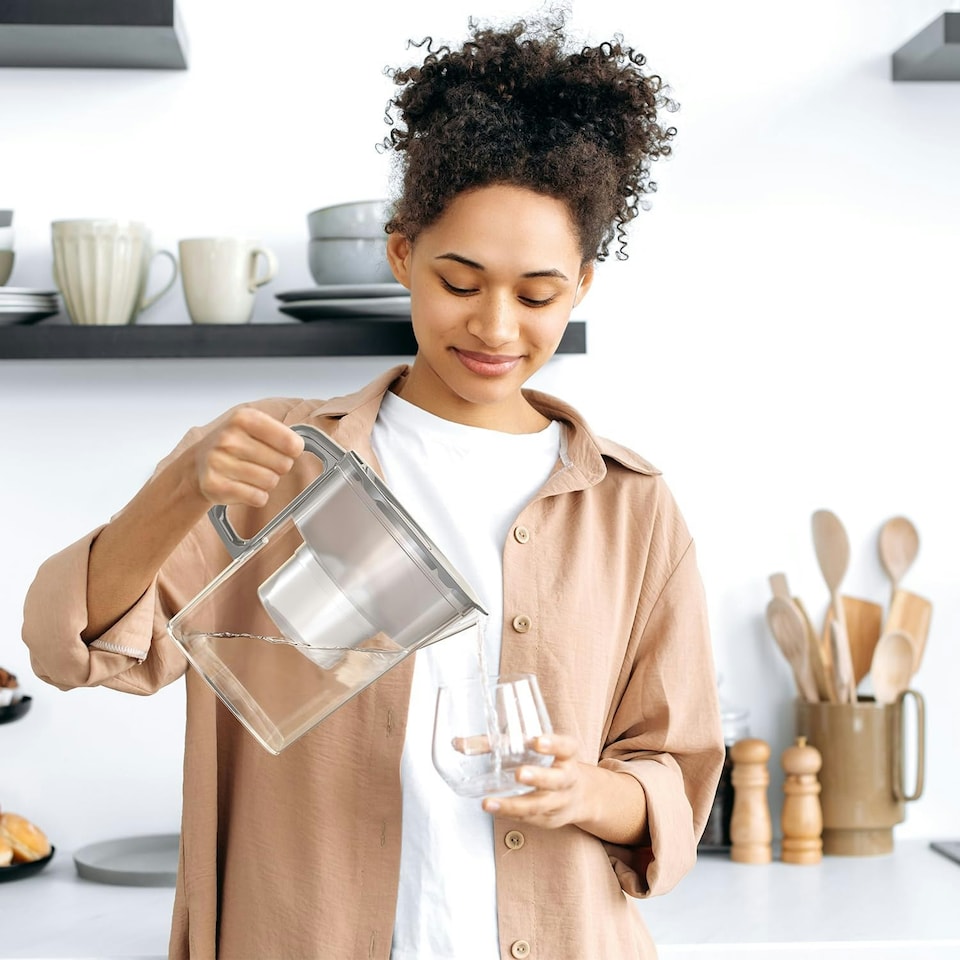 image 1 of AQUAPHOR 2.4 Litre Compact Water Filter Jug in Grey with Maxfor+ filter