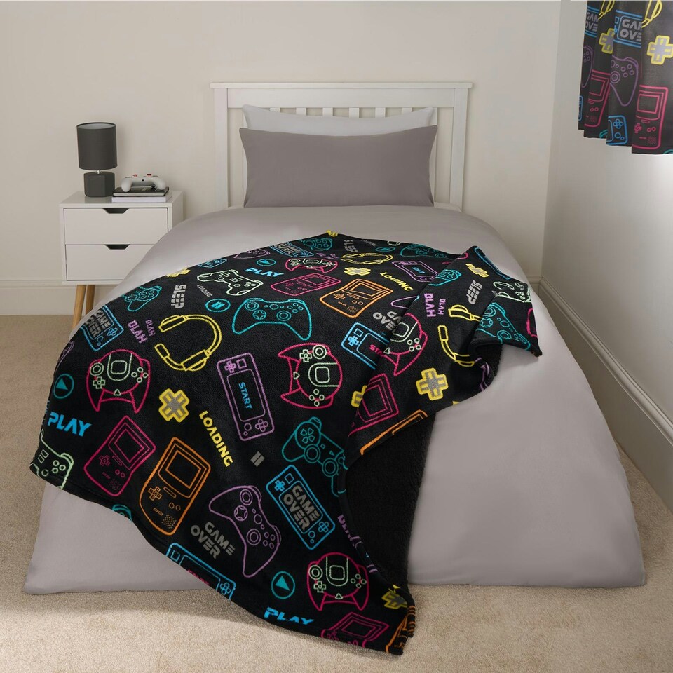 image 1 of OHS Kids Gaming Soft Fleece Sherpa Reverse Over Bed Blanket Throw, Black - 100x120cm