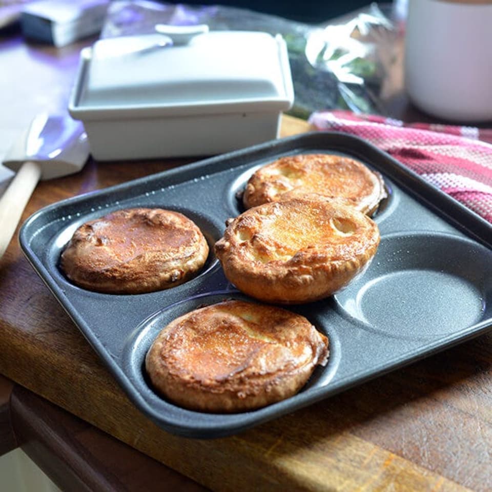 image 1 of Stoven Non-Stick 24cm 4 Hole Yorkshire Pudding Pan