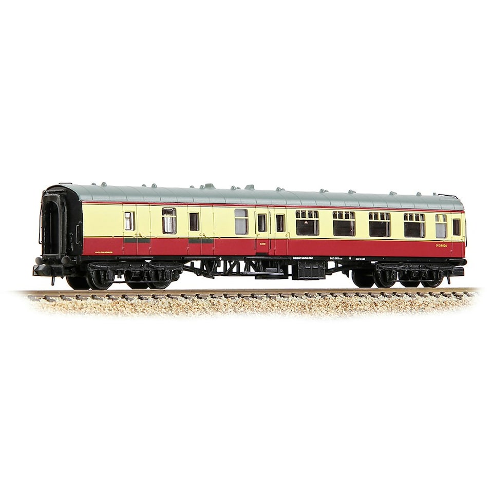 Graham Farish Mk1 BSK BR Crimson/Cream M34006