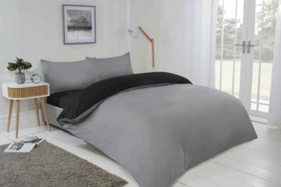 image 1 of Brights Reversible Duvet King Bed BlackGrey