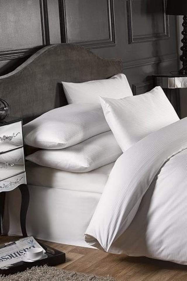 image 1 of Grosvenor 1000TC Hotel Quality Deep Fitted Sheets - White - Double
