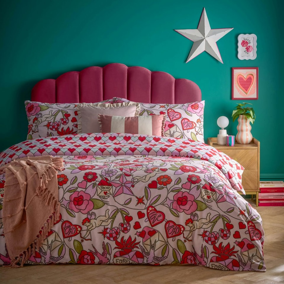 image 1 of Furn Glasshearts Printed King Size Duvet Set Pink | King