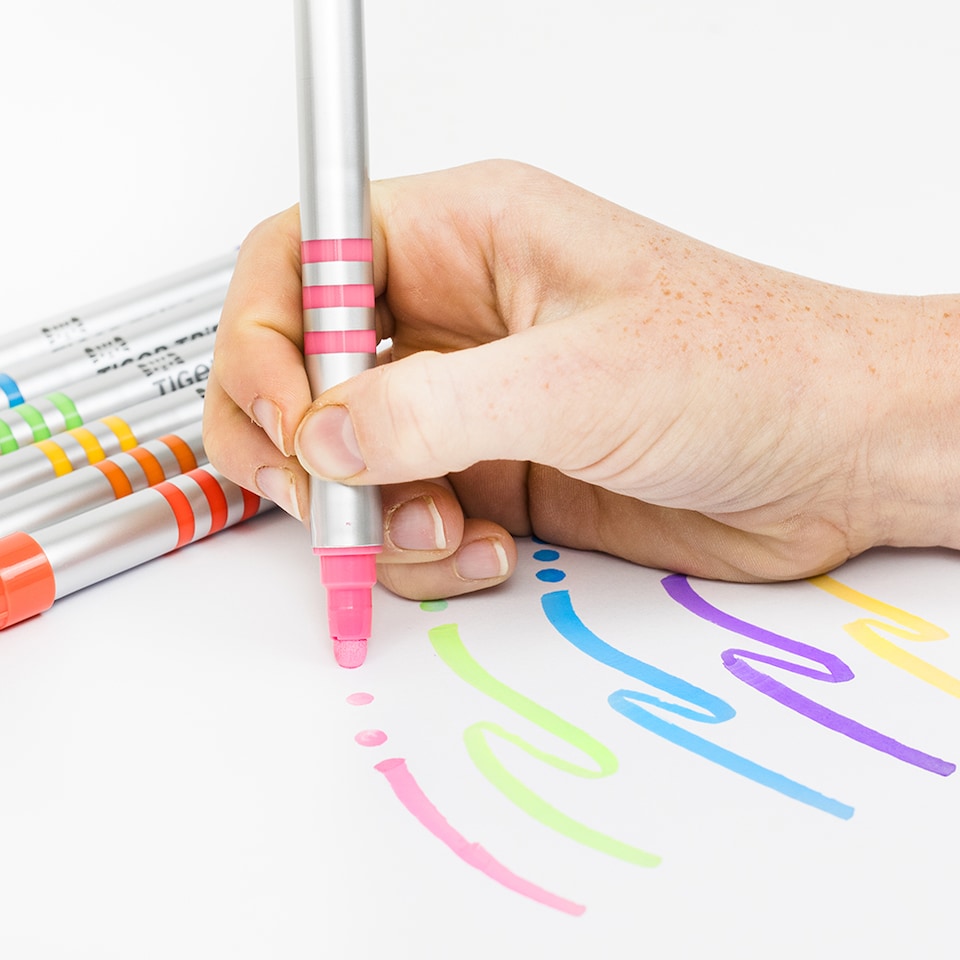 image 1 of Dual Tip Paint Pens