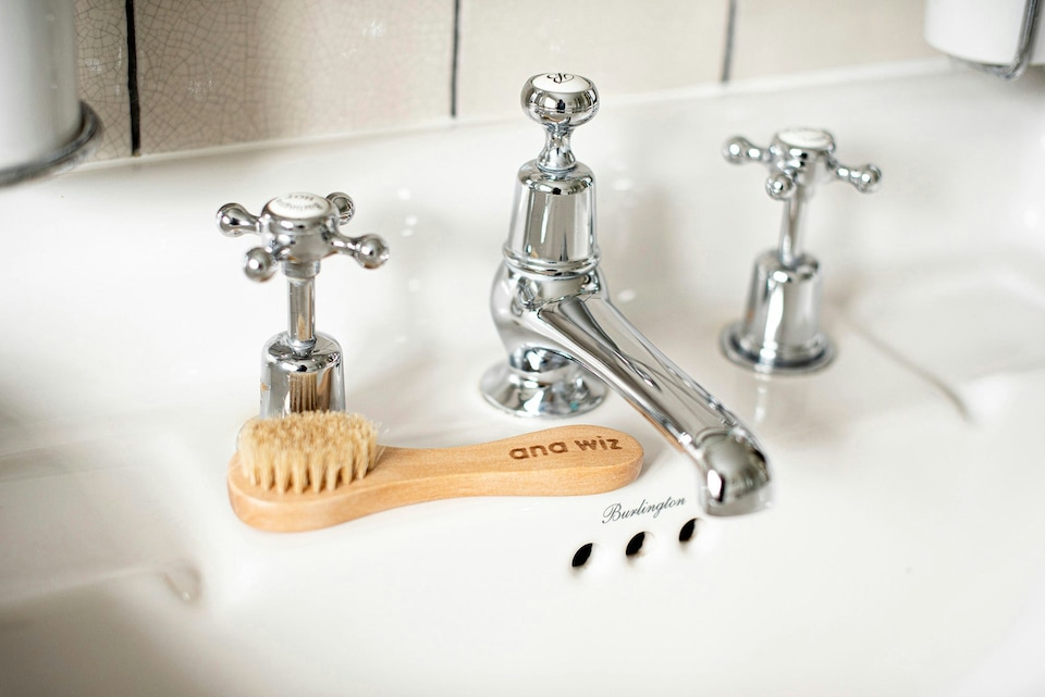 image 1 of Facial Brush