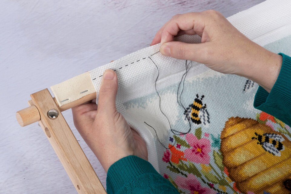 image 1 of Milward Rotating Tapestry Frame - Beech Wood 22x15cm Stitch-On Frame for Needlecraft & Embroidery
