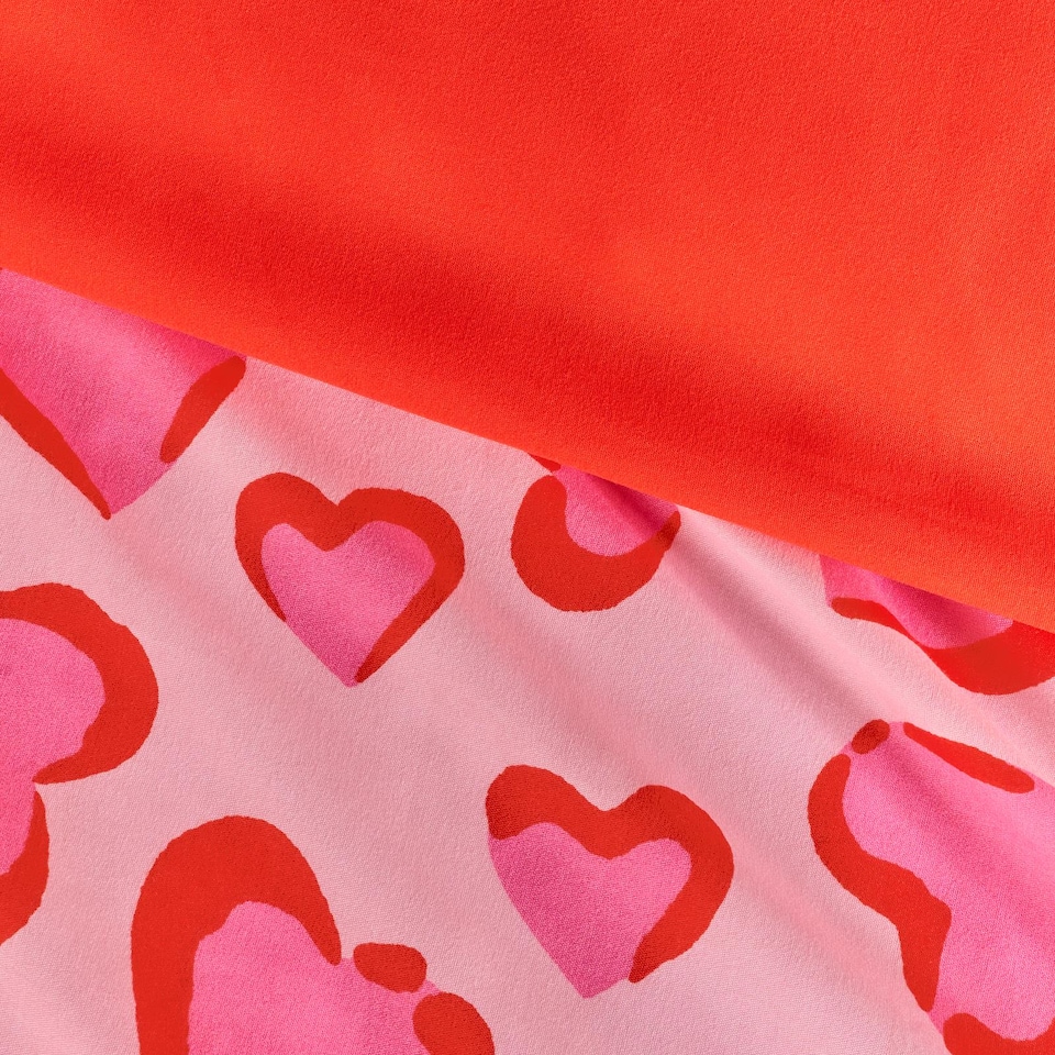 image 1 of OHS Kids Hearts Leopard Microfibre Bedding Set Duvet Cover with Pillowcase | Pink | Pink | Double
