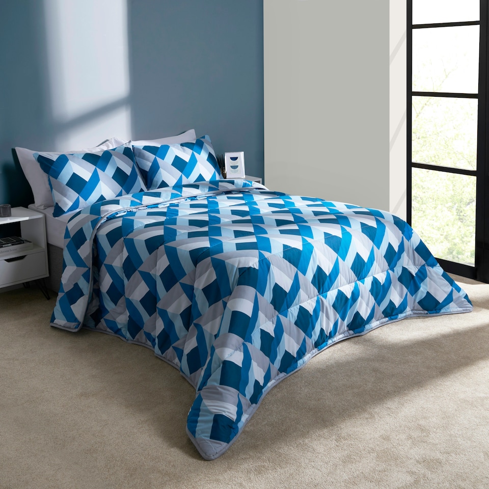 image 1 of OHS Reversible Coverless 10.5 Tog Soft Plush All Year Round Duvet Cover and Pillowcase Bedding Set Blue | Navy Abstract | Double