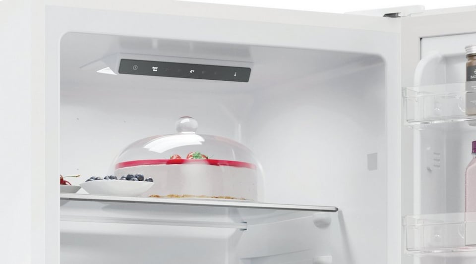 image 1 of Hoover HVT3CLECKIHW 54.5cm Fridge Freezer - White