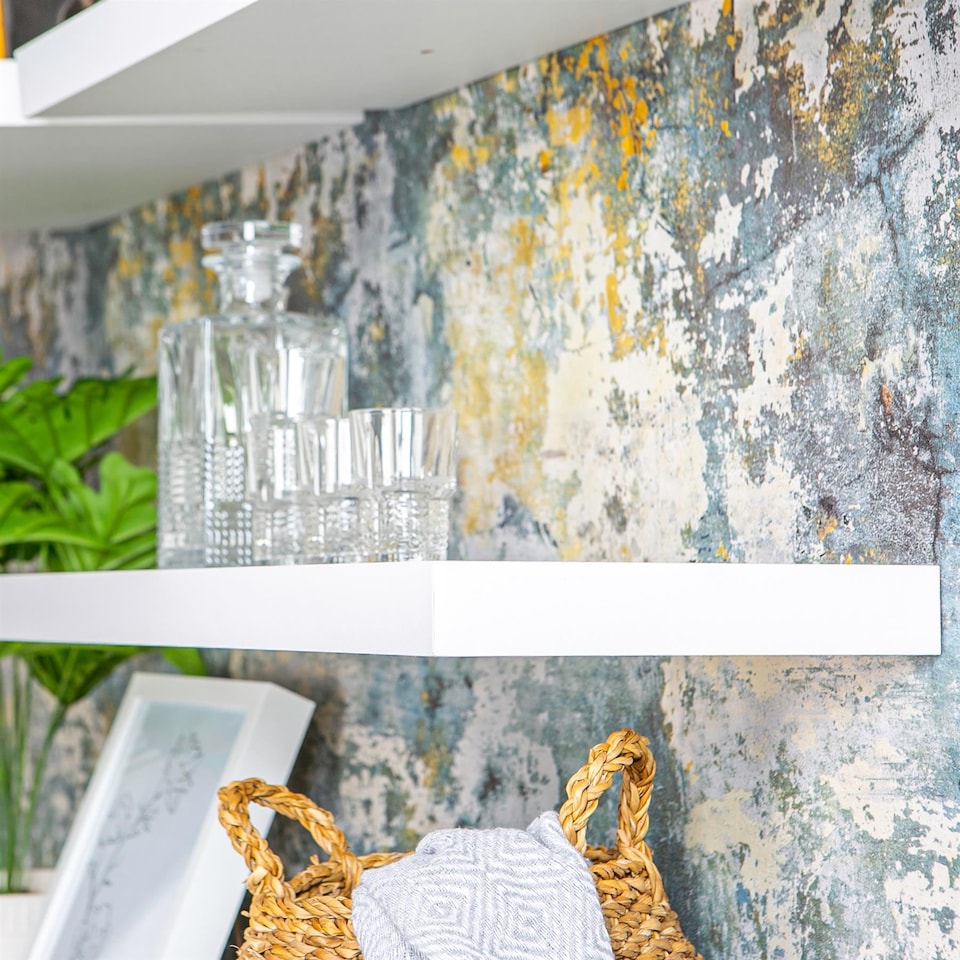 image 1 of Harbour Housewares Modern Floating Wall Shelf - 60cm - White