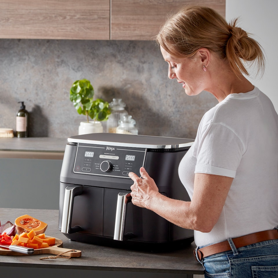 image 1 of Ninja AF400UK Foodi MAX Dual Zone Air Fryer 9.5L in Black