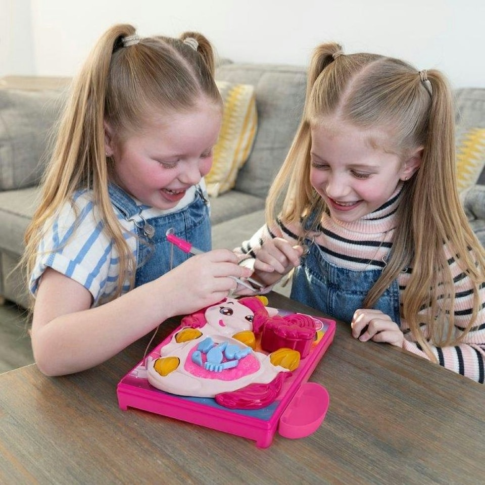 image 1 of Unicorn Slime Surgeon Game