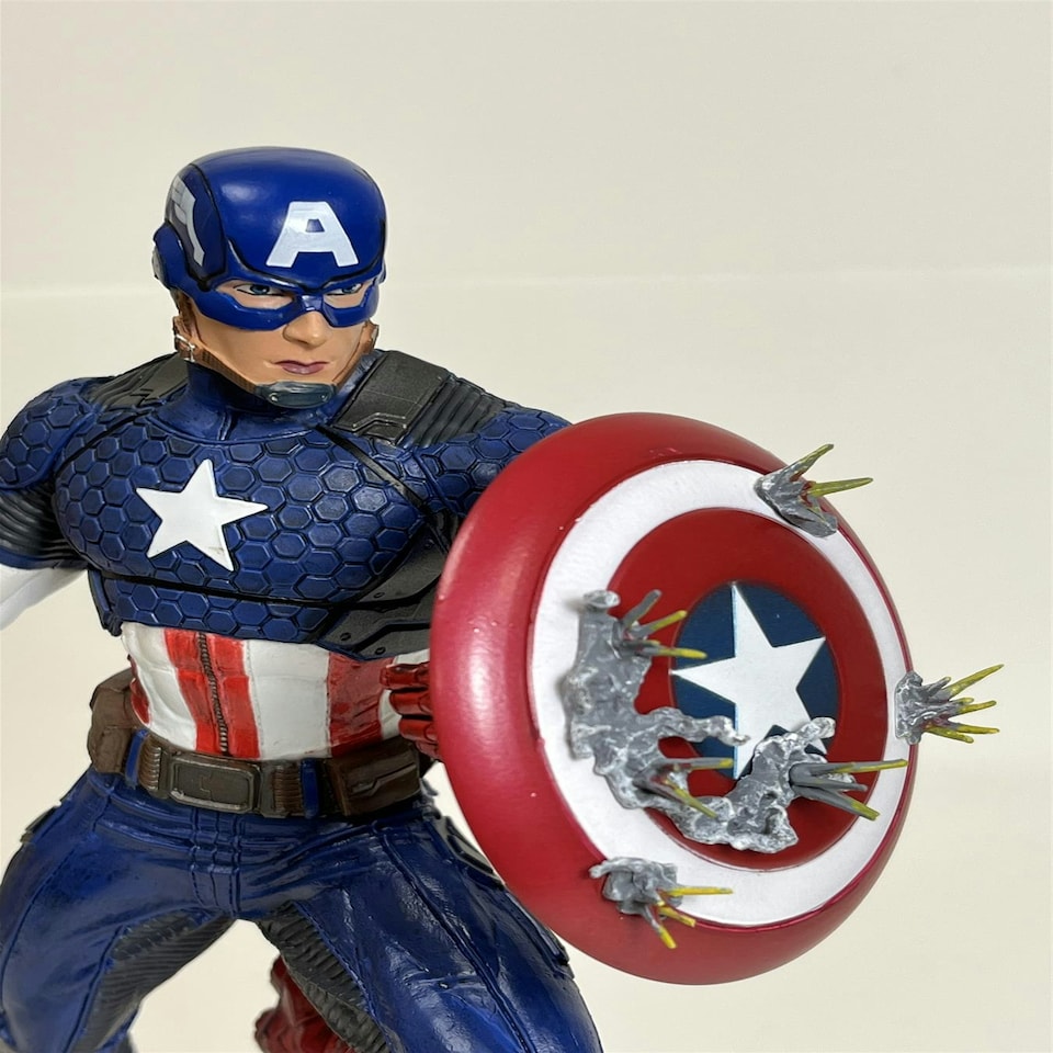 image 1 of Captain America 9 Inch Gallery Diorama Diamond Select AUG172640