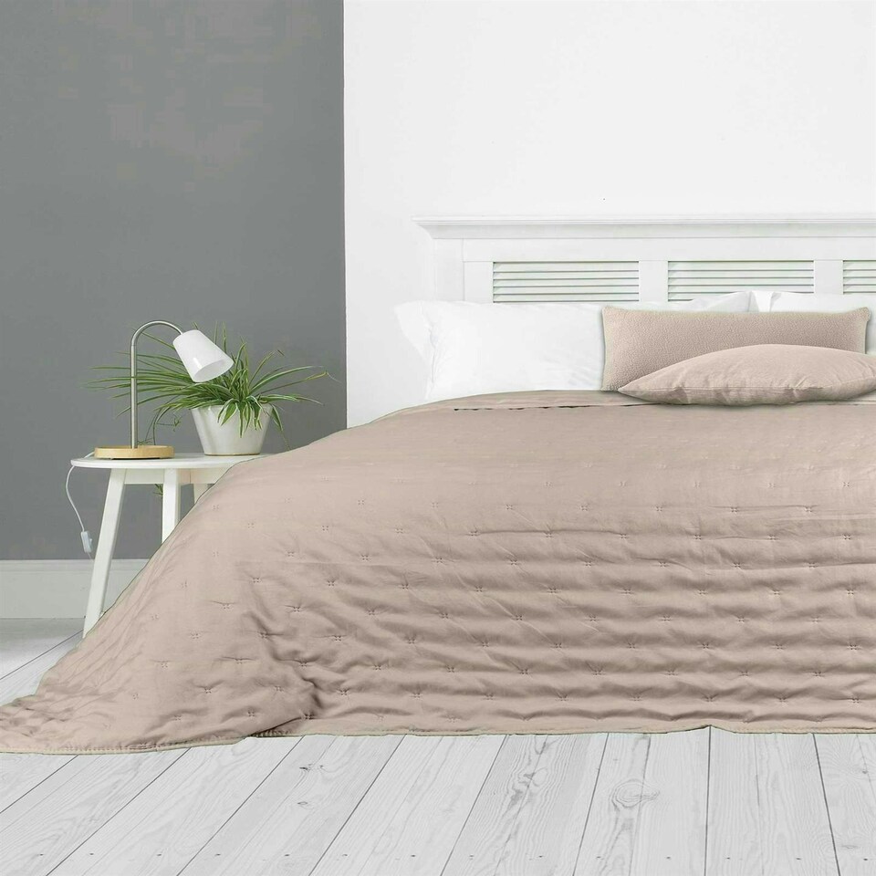 Taupe Embossed Bedspread 240x260cm