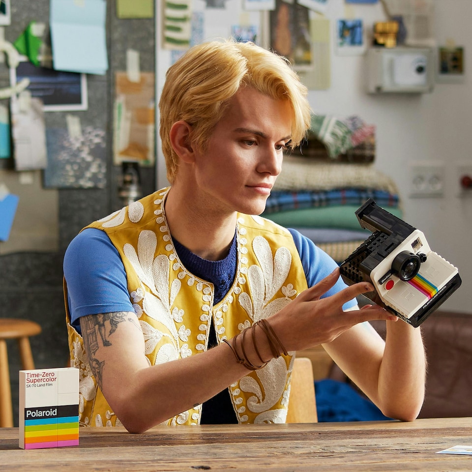 image 1 of LEGO Ideas 21345 Polaroid OneStep SX-70 Camera