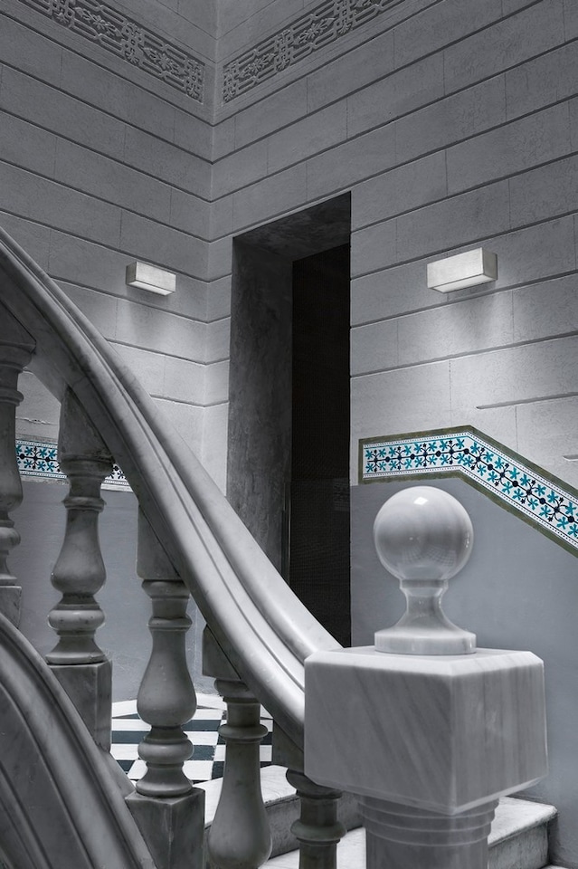 image 1 of Lia 1 Light Up & Down Wall Light White, E27