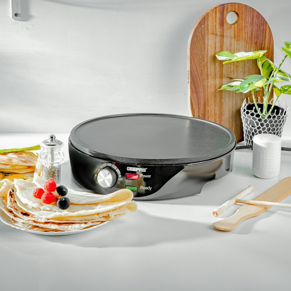 image 1 of Geepas 1000W Pancake & Crepe Maker