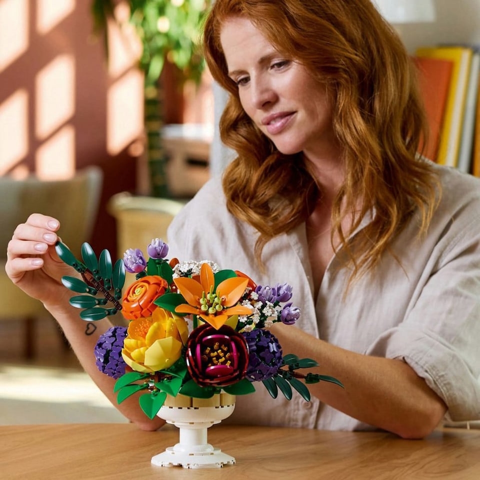 image 1 of LEGO Icons 10345 Flower Arrangement