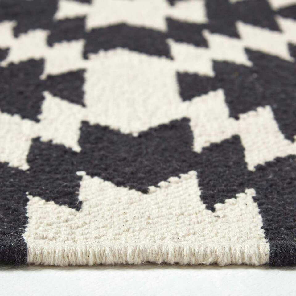 image 1 of Homescapes Zurich Handwoven Black and White Cotton Geometric Kilim Rug - 160 x 230 cm Black | 160 x 230 cm