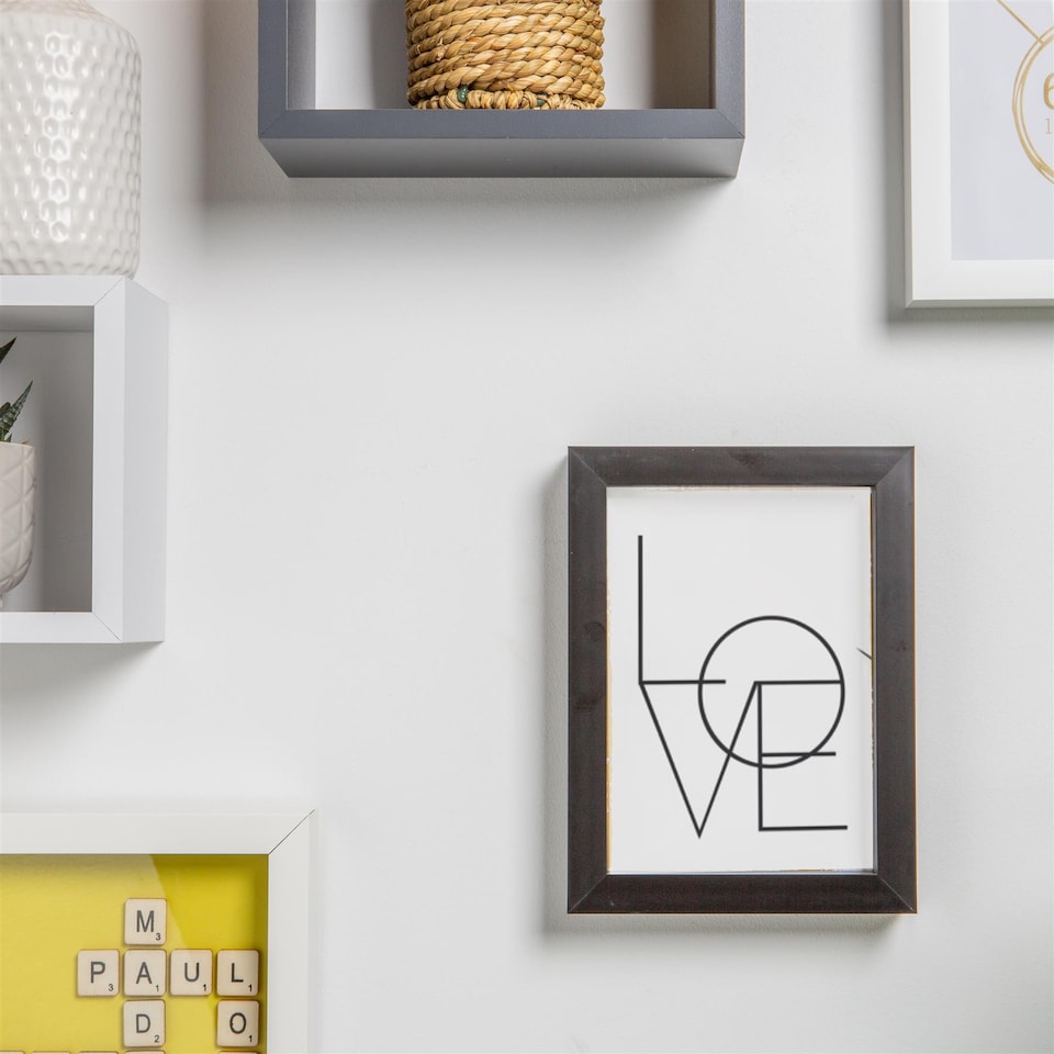 image 1 of Nicola Spring Photo Frame - 5" x 7" - Black