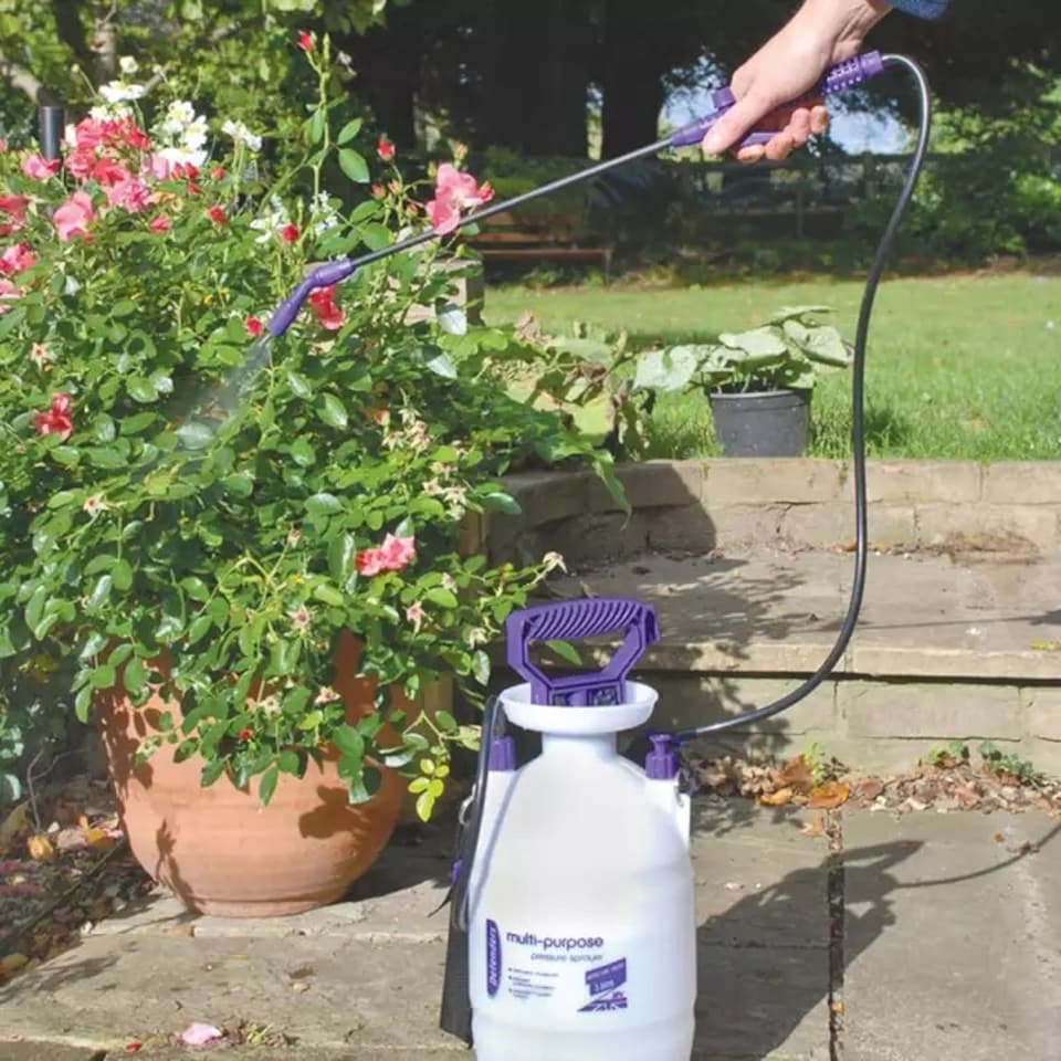 image 1 of Defenders® Multi-Purpose Pressure Sprayer 8L