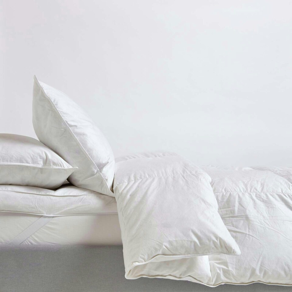 image 1 of Homescapes Duck Feather and Down 13.5 Tog Duvet for Winter, Super King