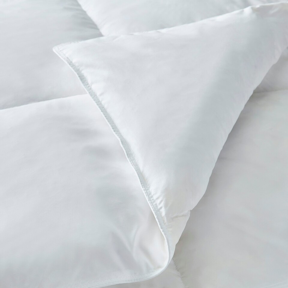 image 1 of Liddell Luxury Hotel Quality Duck Down Duvet 10.5 Tog Single White