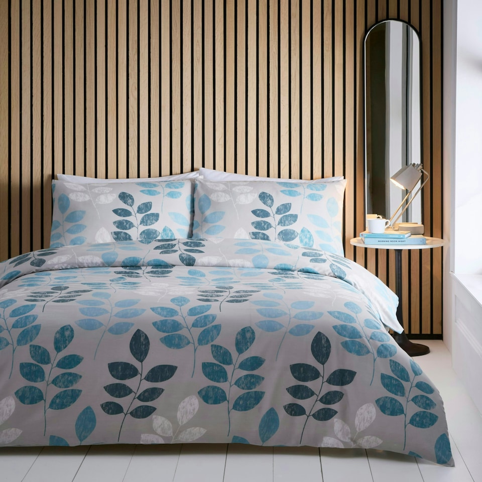image 1 of Portfolio Home Avani Retro Floral Soft Easy Care Bed Linen Bedding Duvet Cover Quilt Set With Pillow Cases Blue | King