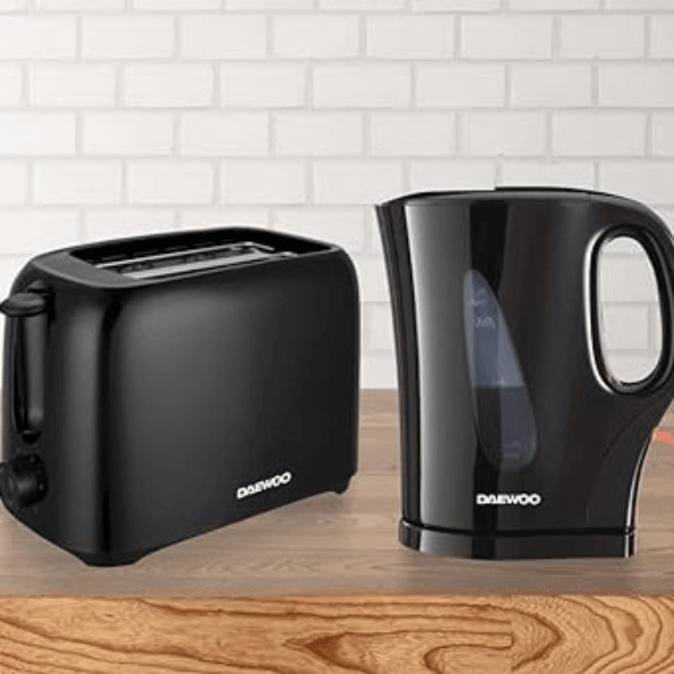 image 1 of Daewoo Black 1.7L Kettle And 2 Slice Toaster Set
