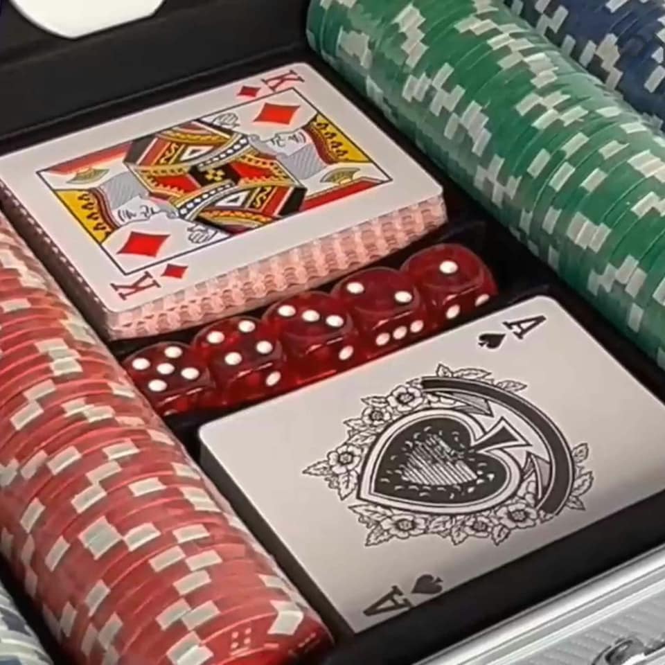 image 1 of Oypla Poker Set - 300 Piece Texas Hold Em Complete With Chips, Cards, Dice, And Casino Style Case