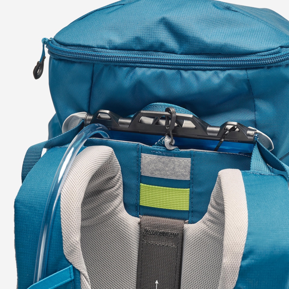 image 1 of Decathlon Kids’ Hiking Backpack MH500 Age 7-15 28L