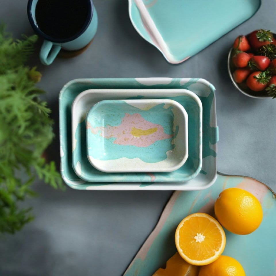 image 1 of Unique Collection Enamel Rectangular Serving And Roasting Dish - 21 cm (W) x 14 cm (D) x 4 cm (H)