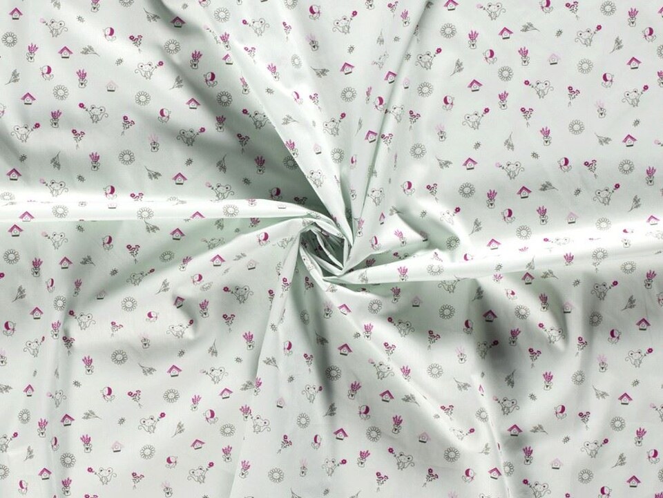 Green 100% Cotton Poplin Fabric for Dressmaking, Quilting, 140cm / 55" Wide - per metre