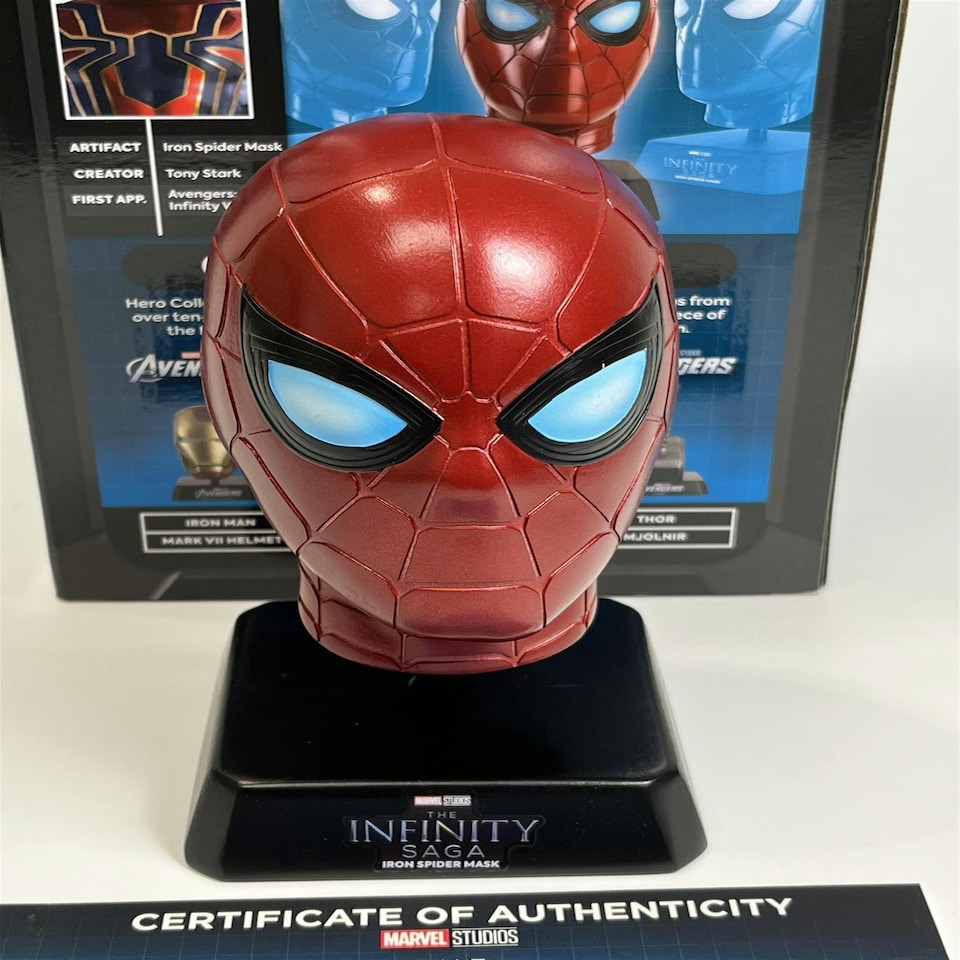 image 1 of Iron Spider Mask The Infinity Saga Avengers 18cm Polyresin Prop on Stand