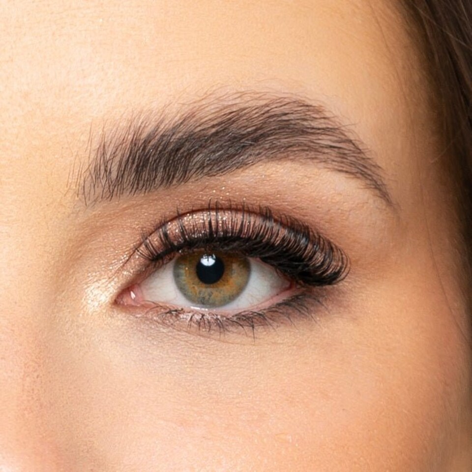 image 1 of Lola's Lashes L.W.I Into U Russian Lashes