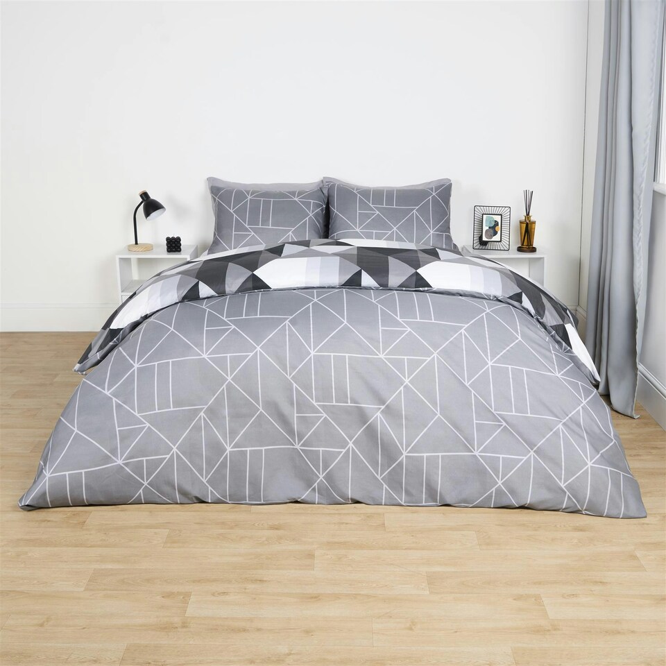 image 1 of OHS Mason Retro Geometric Reversible Print Duvet Cover and Pillowcase Bedding Set, Double - Black/White