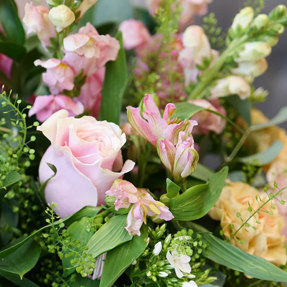 image 1 of French Kiss Bouquet Deluxe