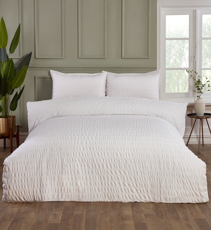 image 1 of Seersucker Polycotton Luxury Duvet Cover Set with Pillowcase | White | Super King
