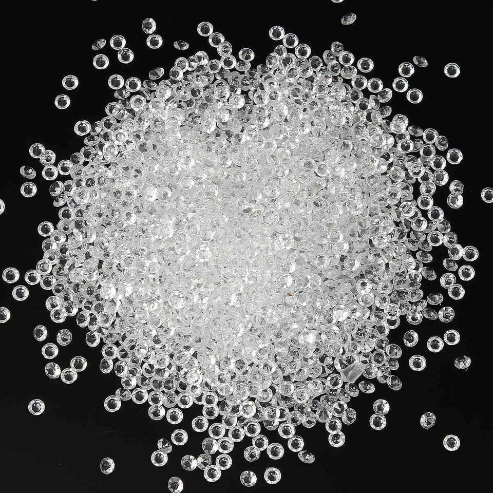 image 1 of 5000 Diamond Confetti Clear