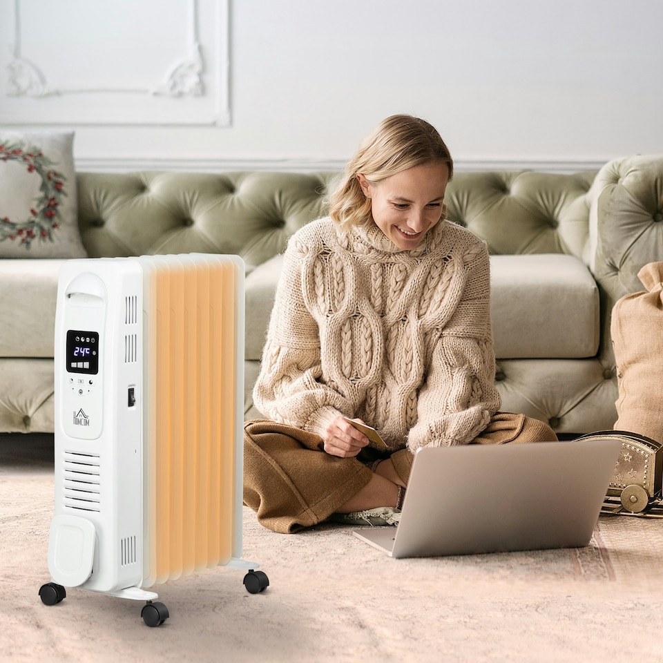 image 1 of HOMCOM Oil Filled Radiator Electric Heater 3 Heat Settings Remote